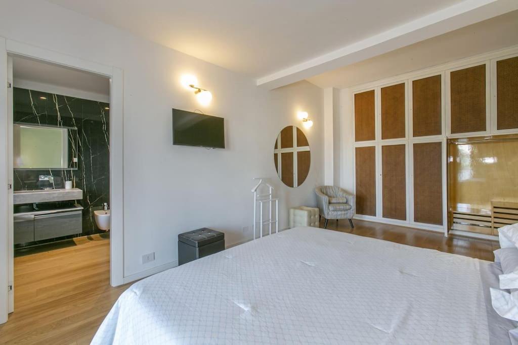 Luxe Vatican Penthouse Apartment Rome